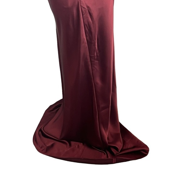LOVELY‎ TWIST HALTER BRIDESMAID MAXI TRUMPET GOWN IN CABERNET NWT WOMEN'S SMALL - Picture 7 of 15
